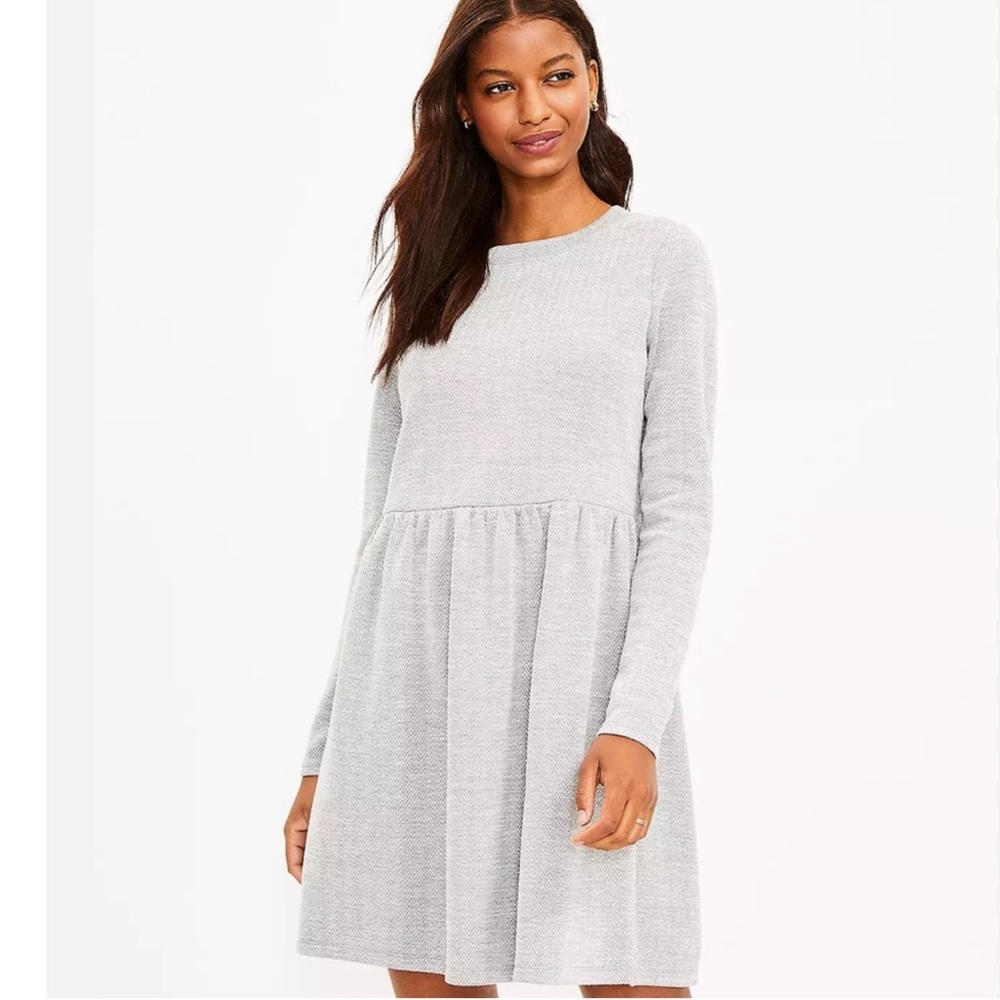 LOFT Chevron Button Back Swing Gray Dress Women’s Size Small